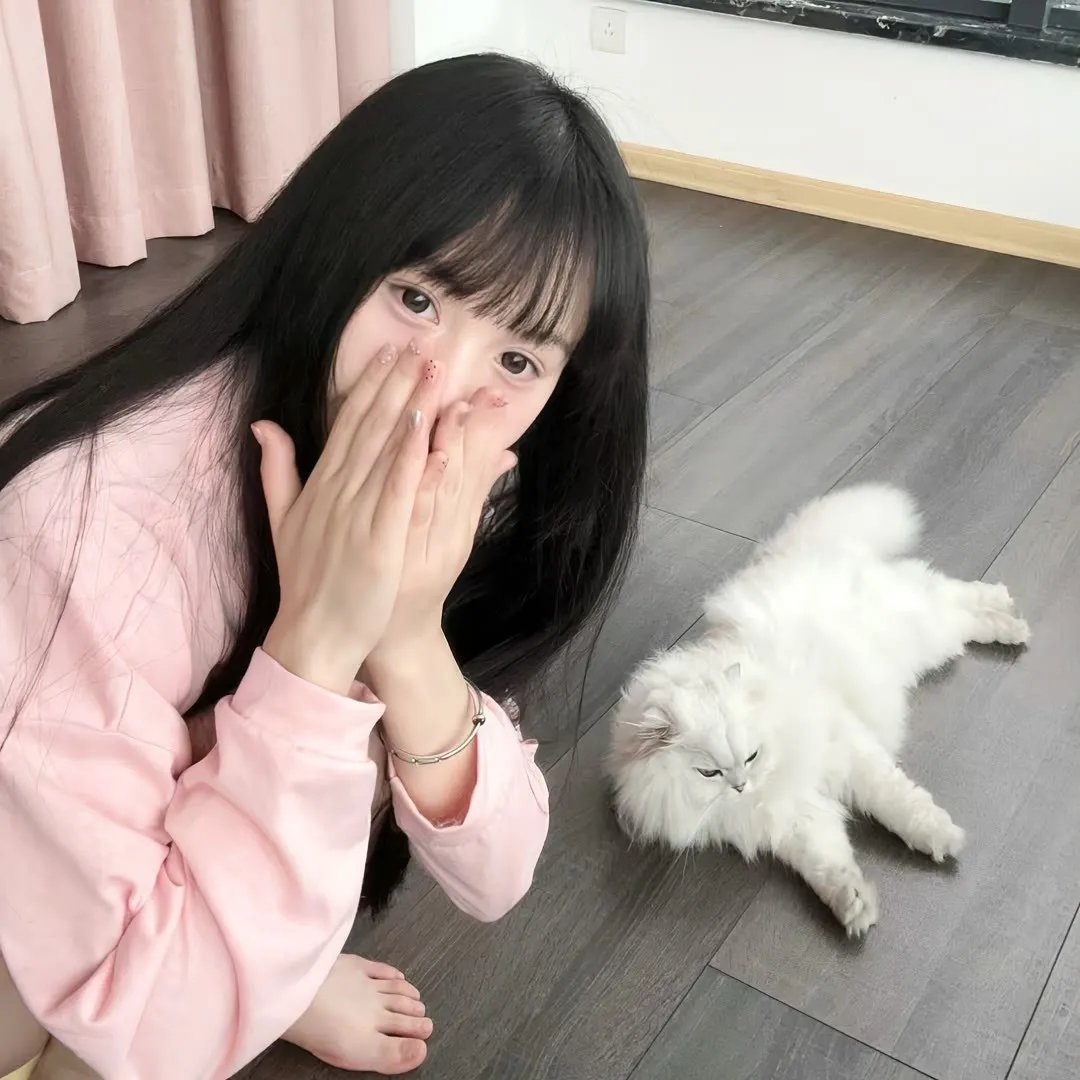 装乖被发现，清冷寒爷为我沦陷